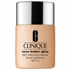 clinique-maquillaje-efecto-luminoso-even-better-glow-spf-15-ivory